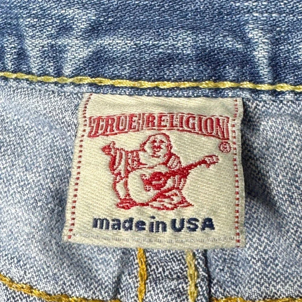 True Religion Jeans Bobby Big T‎ 31x33 Distressed Rips USA Made Denim Bootcut